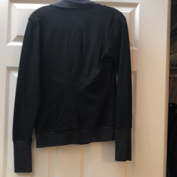 NIKE Zip Jacket - Picture 6 of 6